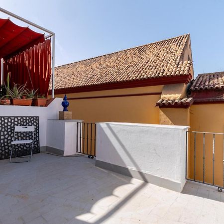House Sevillana Parking Екстер'єр фото