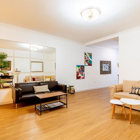 House Sevillana Parking Екстер'єр фото