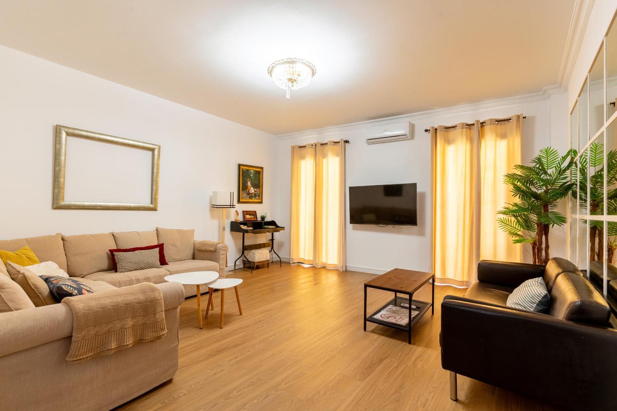 House Sevillana Parking Екстер'єр фото