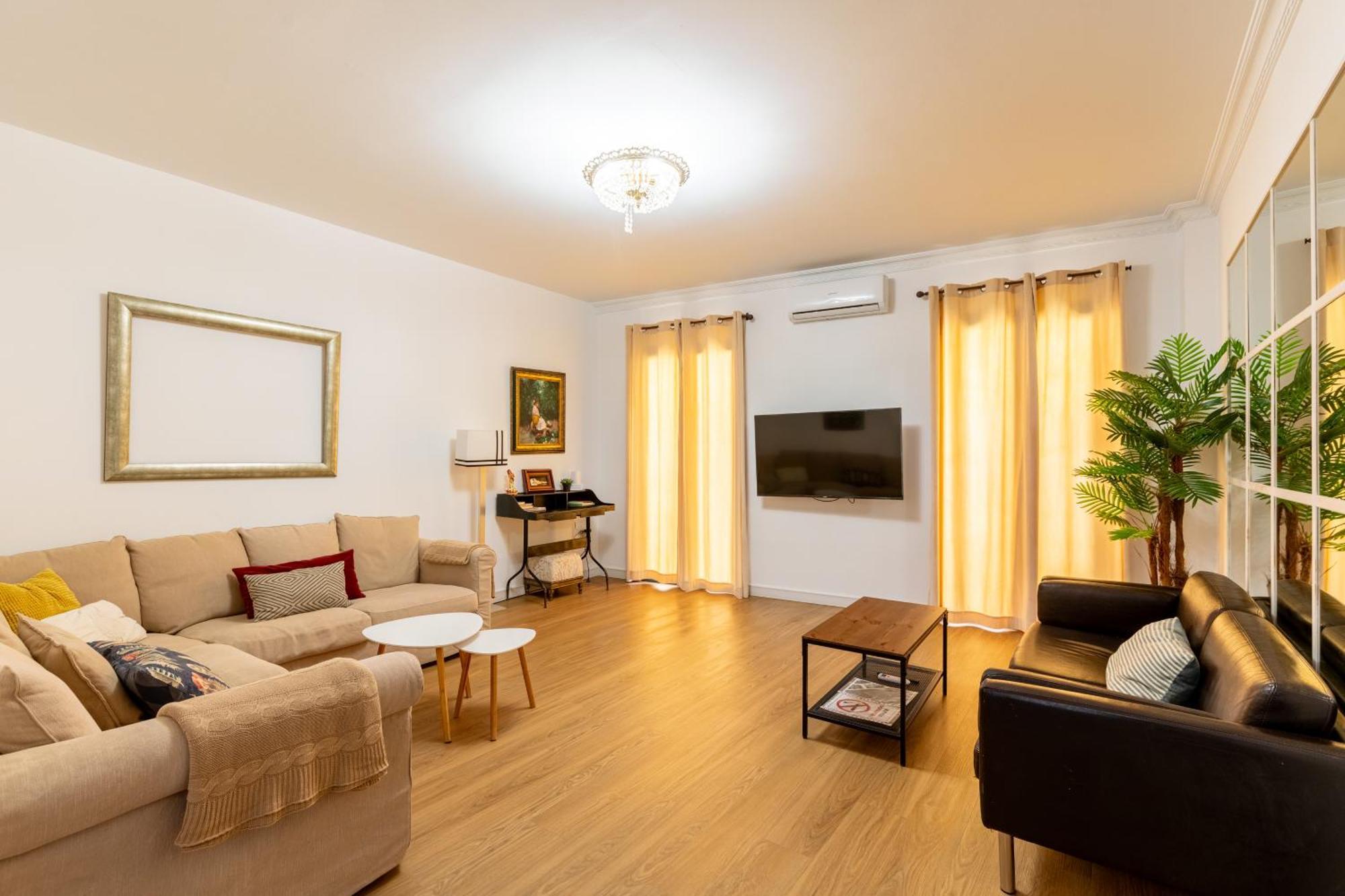 House Sevillana Parking Екстер'єр фото
