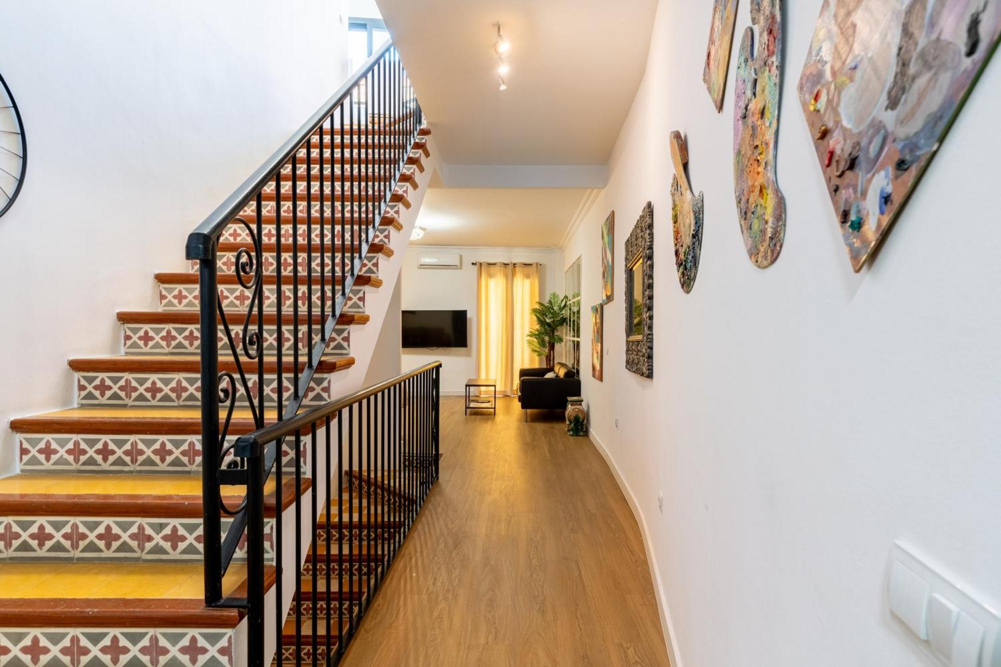 House Sevillana Parking Екстер'єр фото