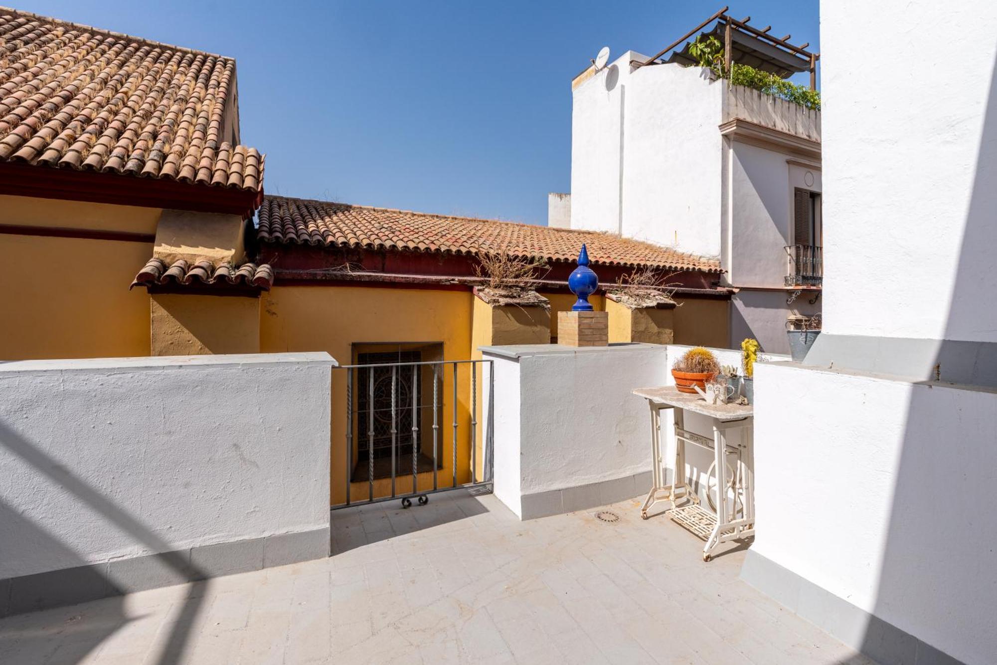 House Sevillana Parking Екстер'єр фото