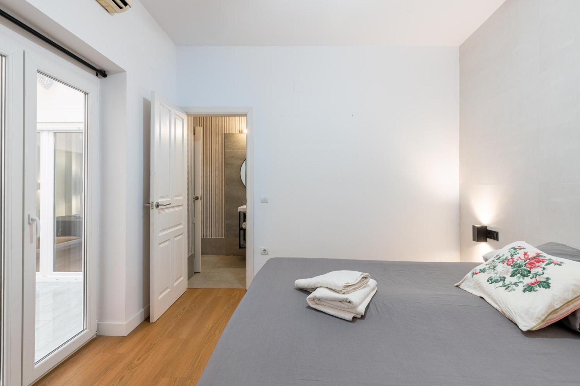 House Sevillana Parking Екстер'єр фото