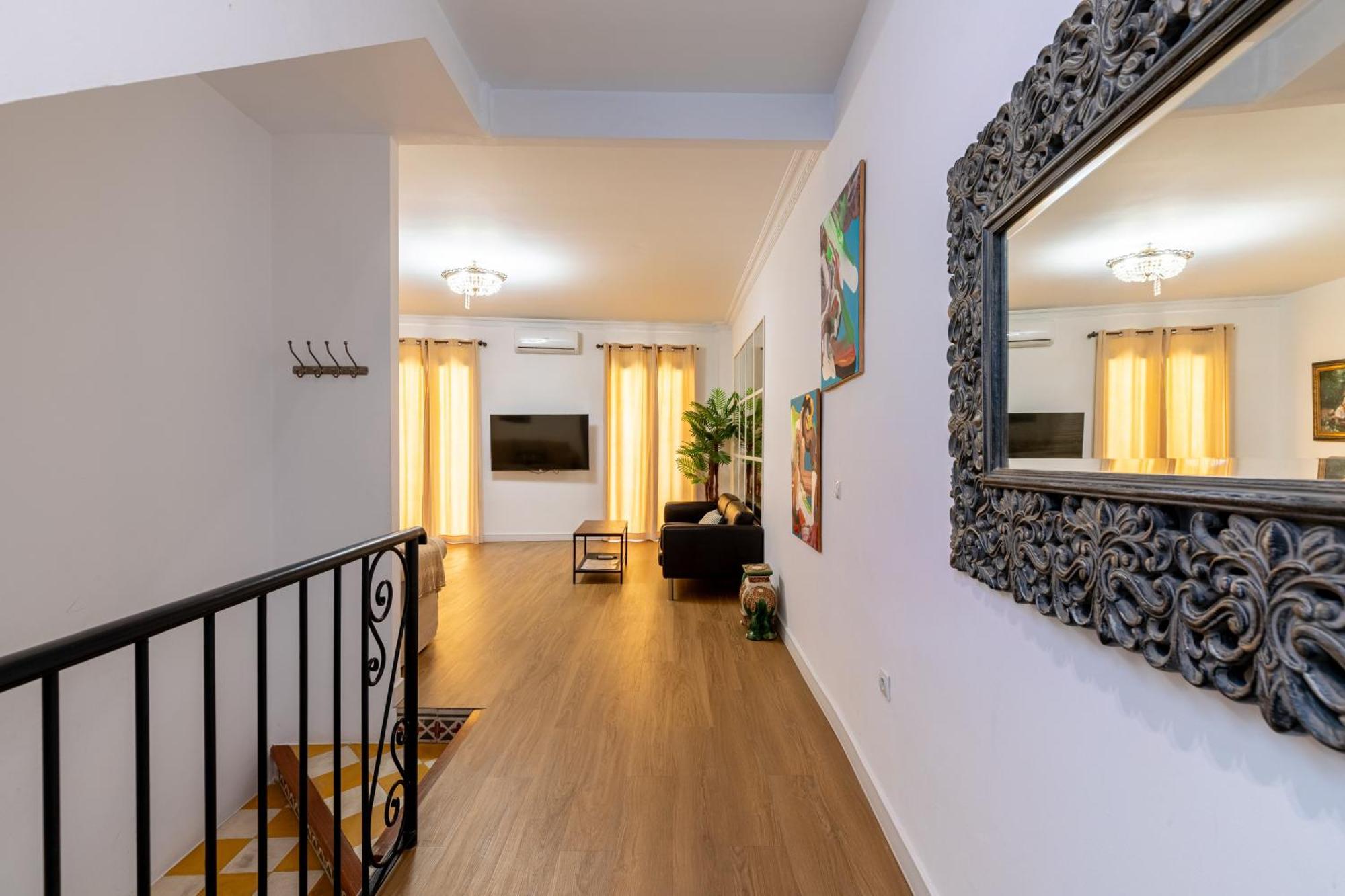 House Sevillana Parking Екстер'єр фото