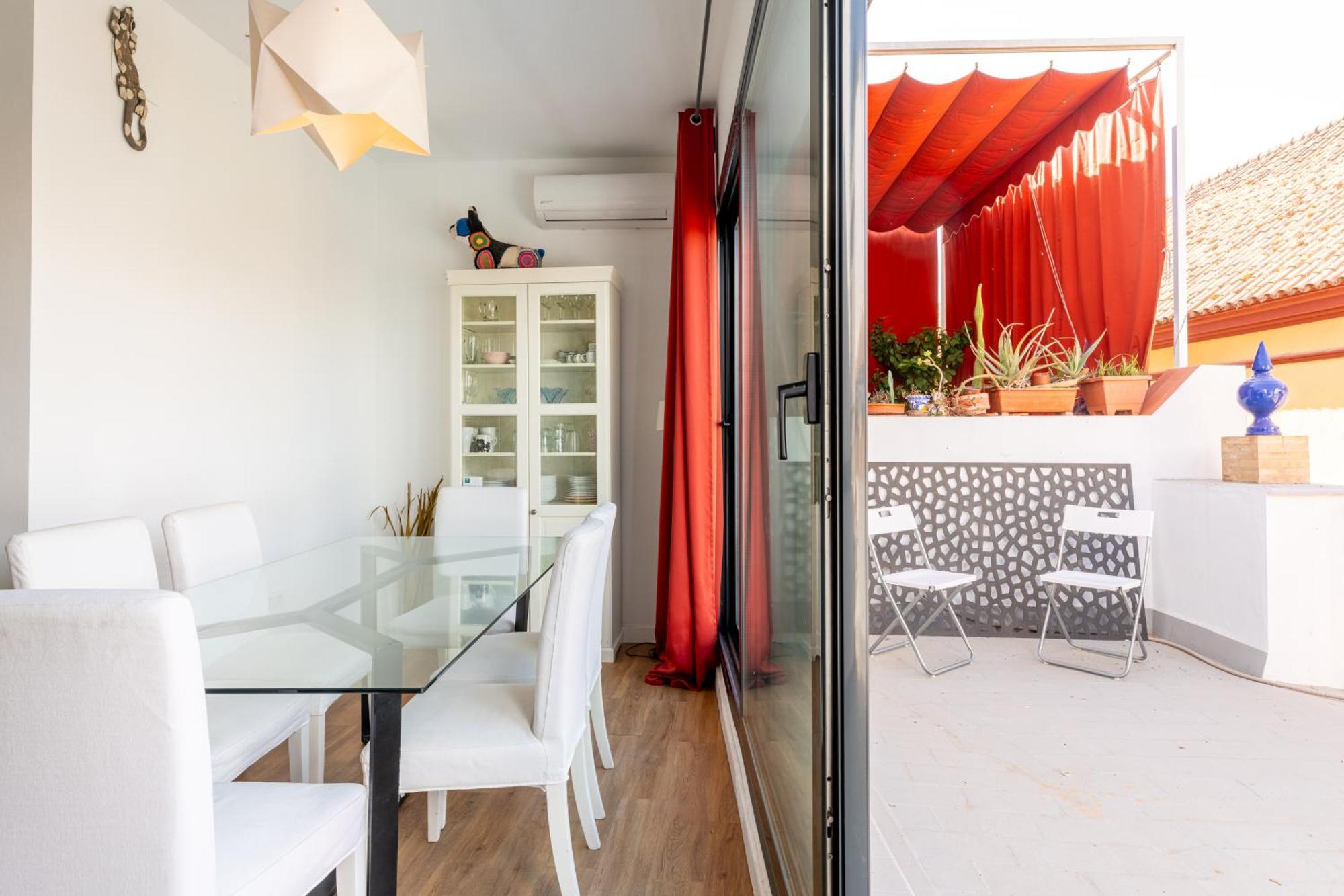 House Sevillana Parking Екстер'єр фото