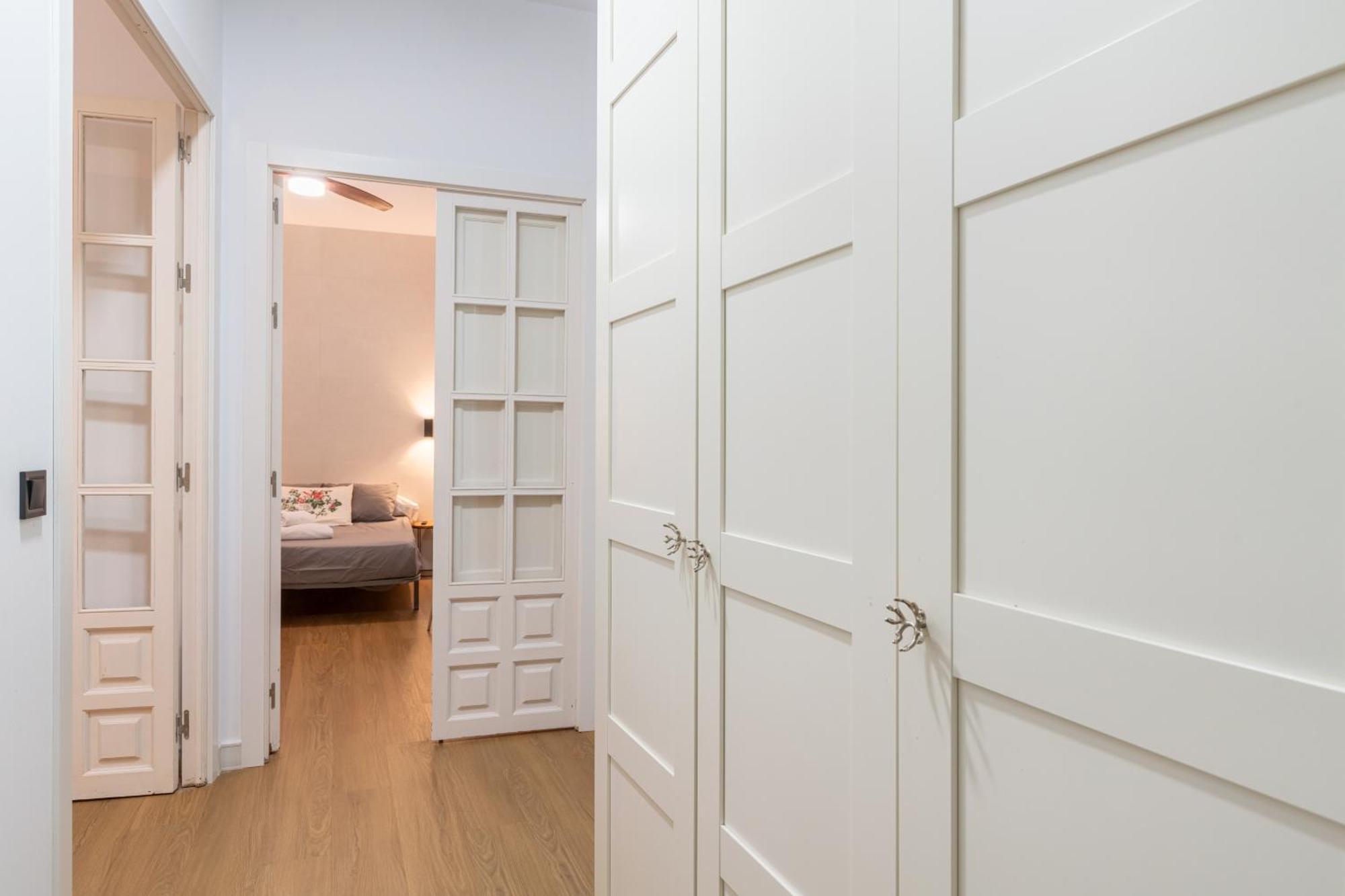 House Sevillana Parking Екстер'єр фото