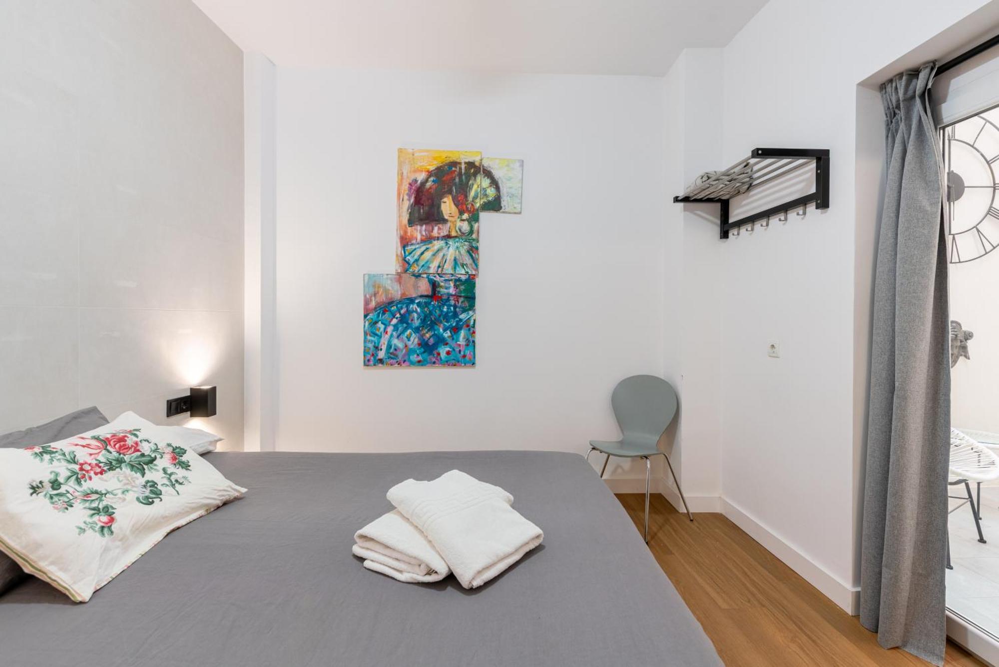 House Sevillana Parking Екстер'єр фото