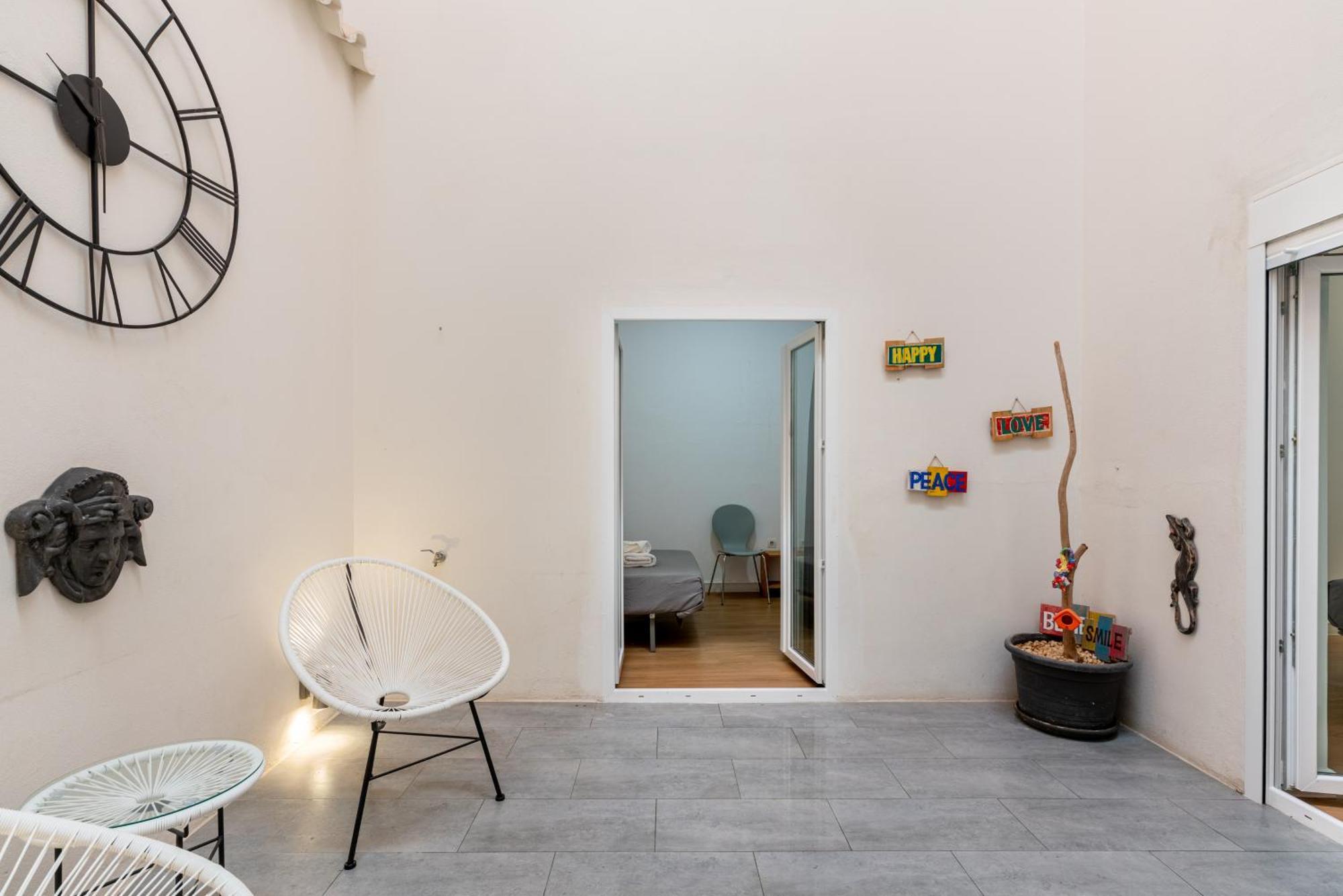 House Sevillana Parking Екстер'єр фото