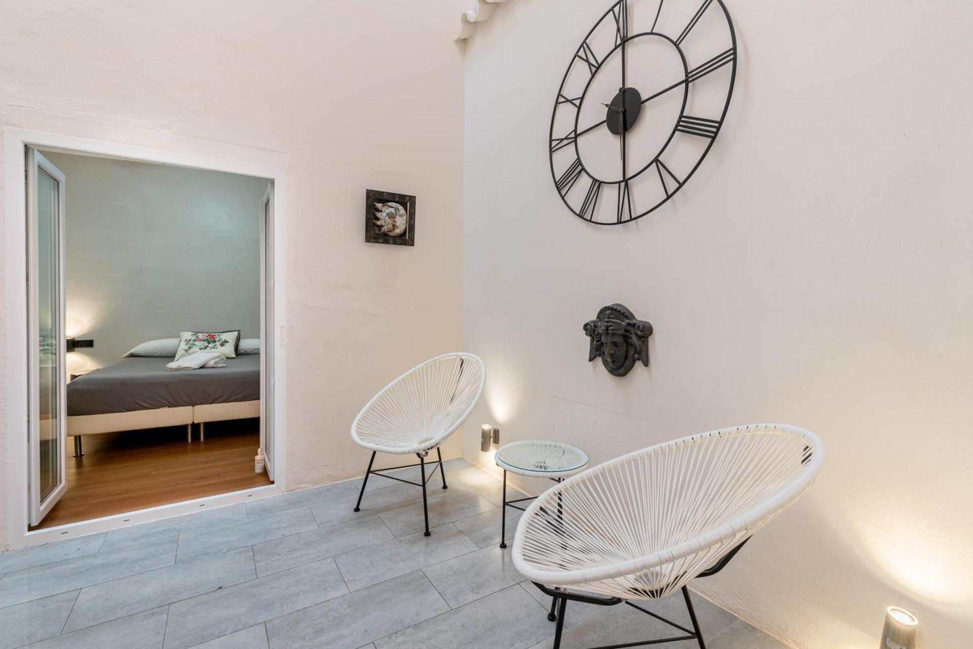 House Sevillana Parking Екстер'єр фото