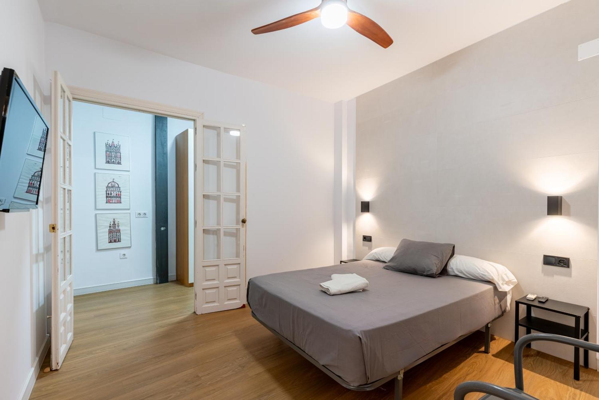 House Sevillana Parking Екстер'єр фото